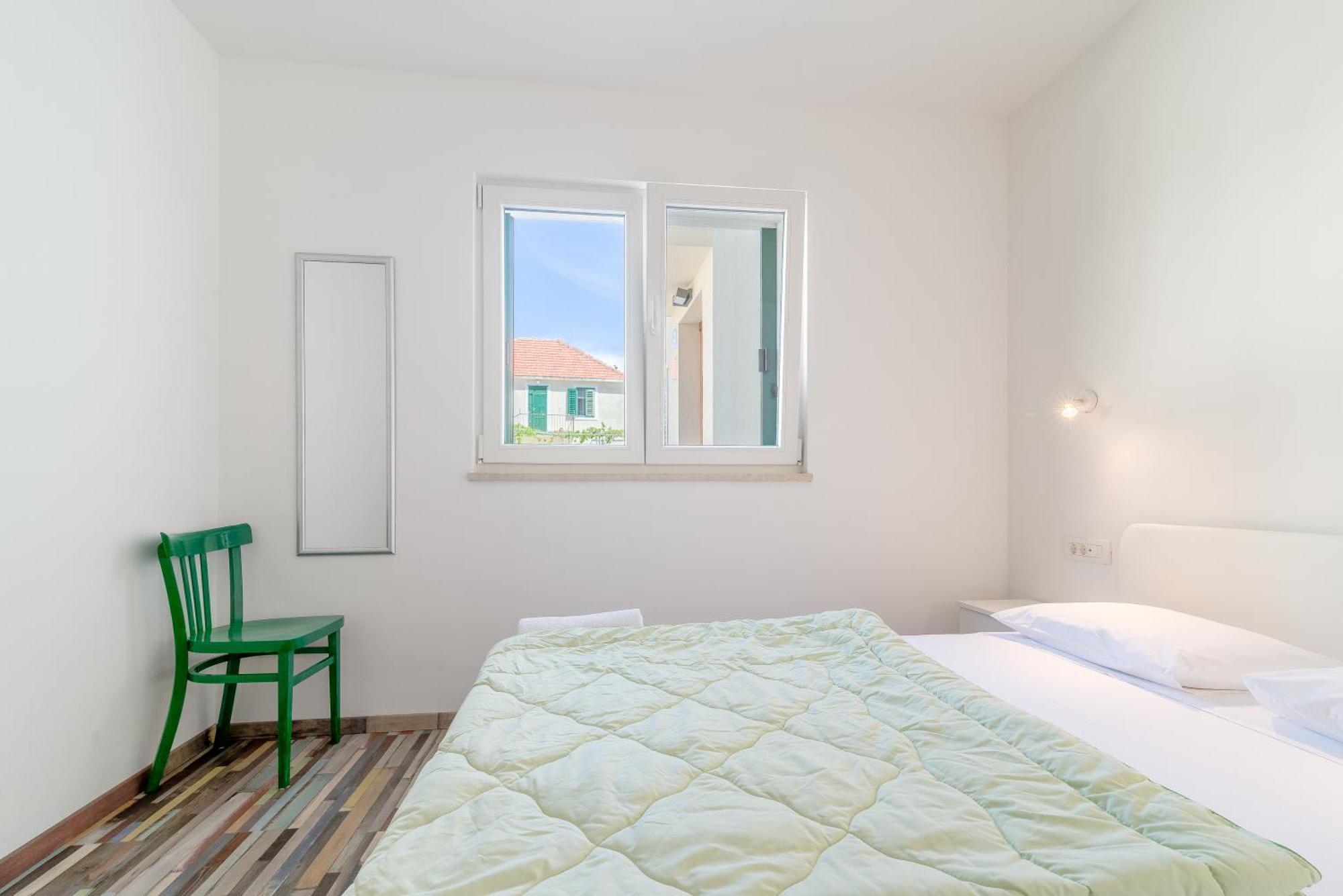 פרימוסטן Beachfront Apartments Villa Sisa מראה חיצוני תמונה