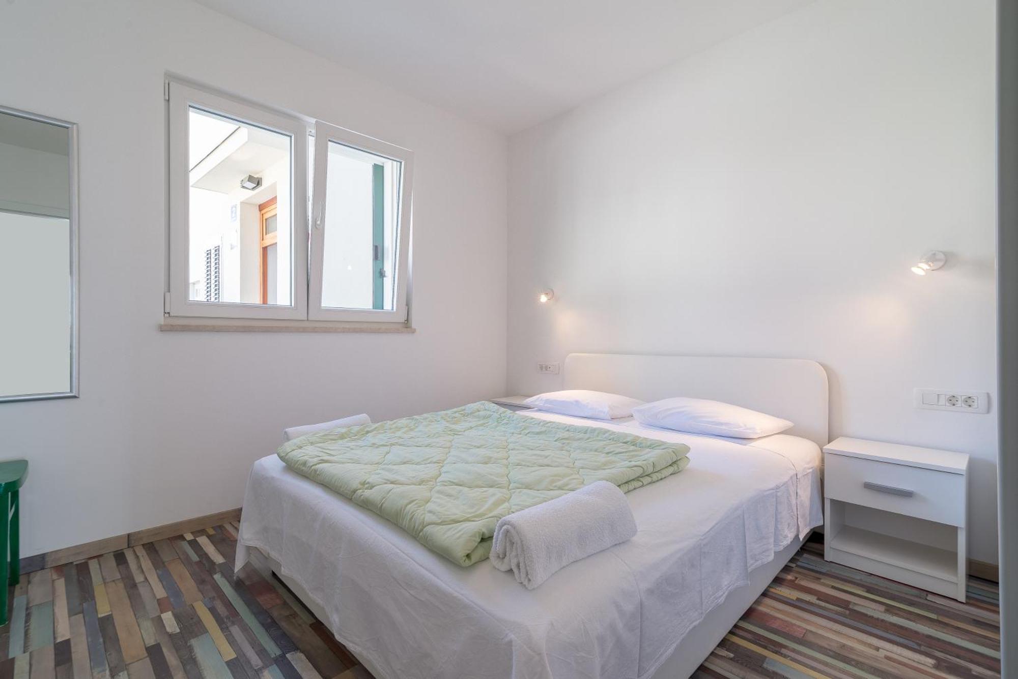 פרימוסטן Beachfront Apartments Villa Sisa מראה חיצוני תמונה