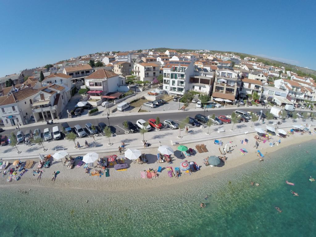 פרימוסטן Beachfront Apartments Villa Sisa מראה חיצוני תמונה