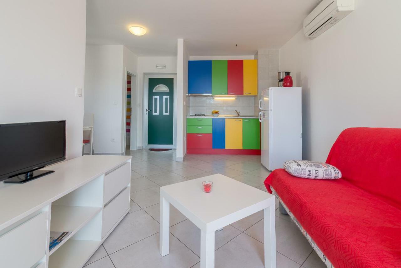 פרימוסטן Beachfront Apartments Villa Sisa מראה חיצוני תמונה