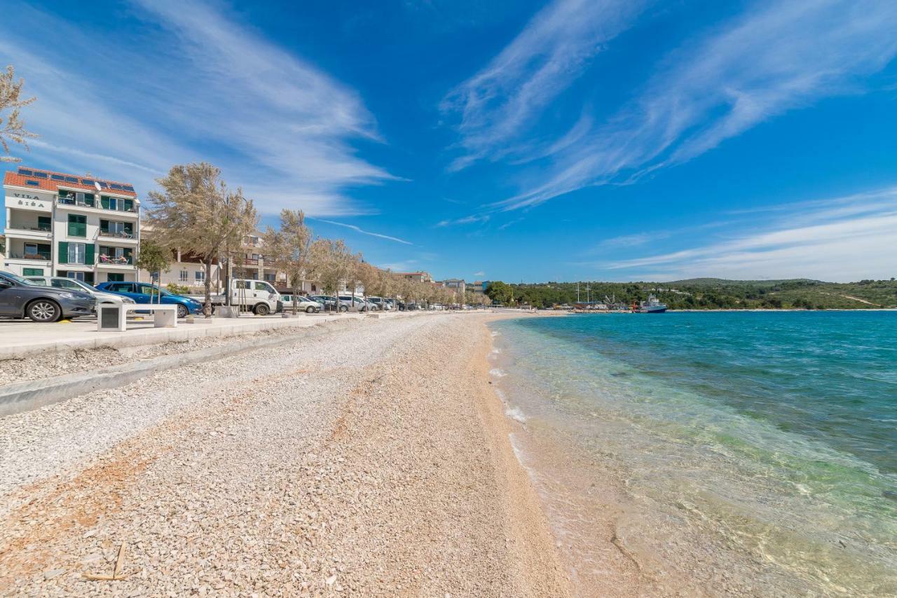 פרימוסטן Beachfront Apartments Villa Sisa מראה חיצוני תמונה