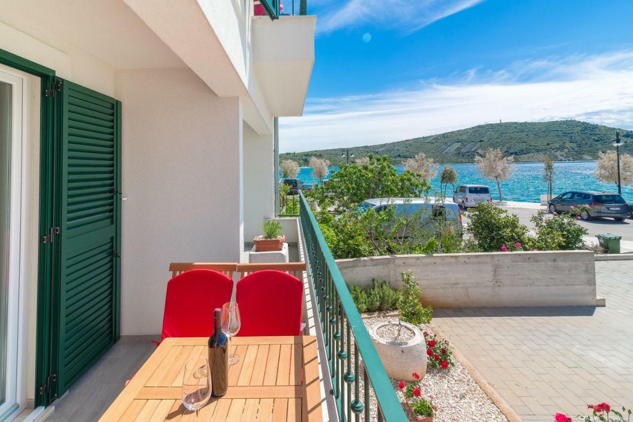 פרימוסטן Beachfront Apartments Villa Sisa מראה חיצוני תמונה