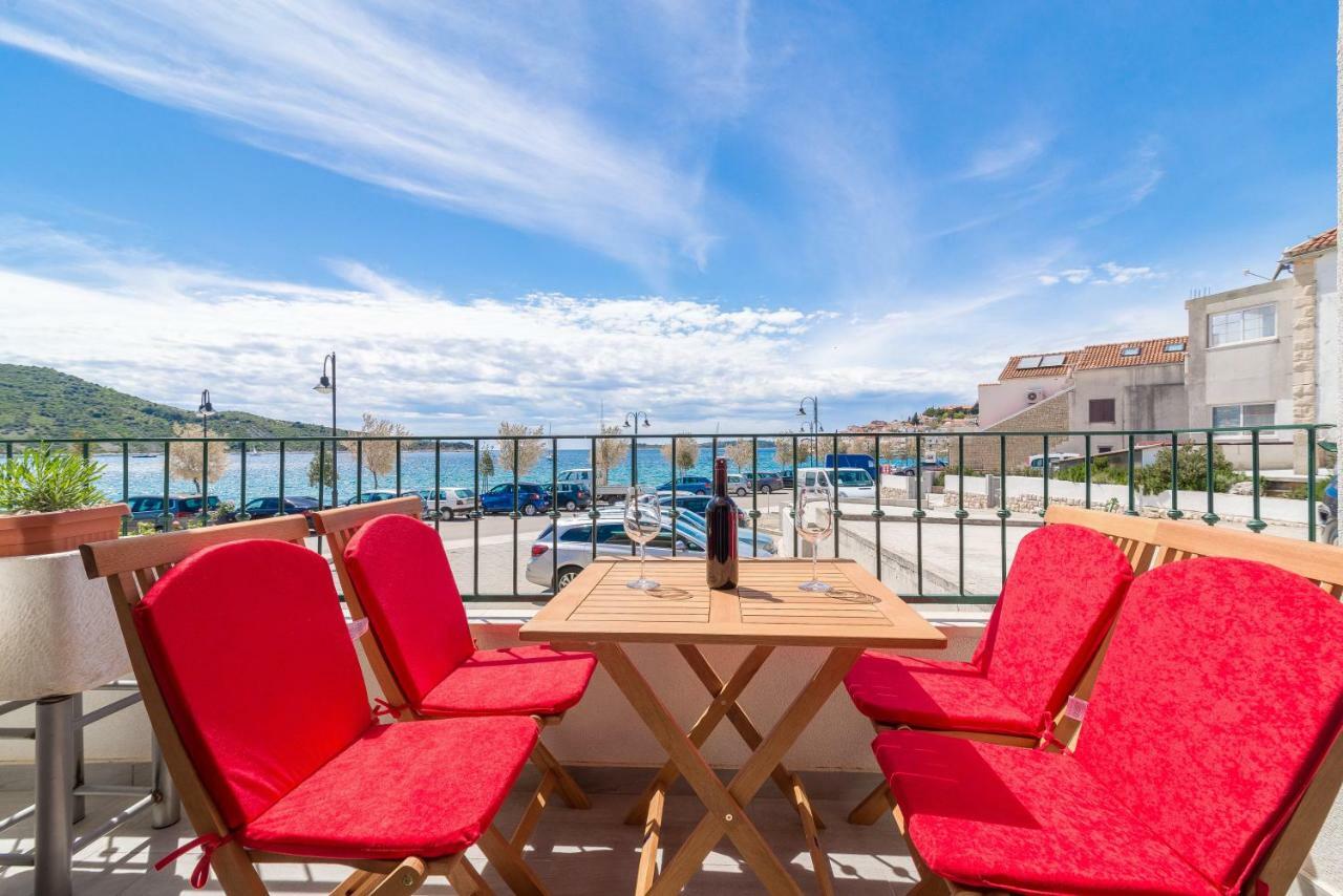 פרימוסטן Beachfront Apartments Villa Sisa מראה חיצוני תמונה