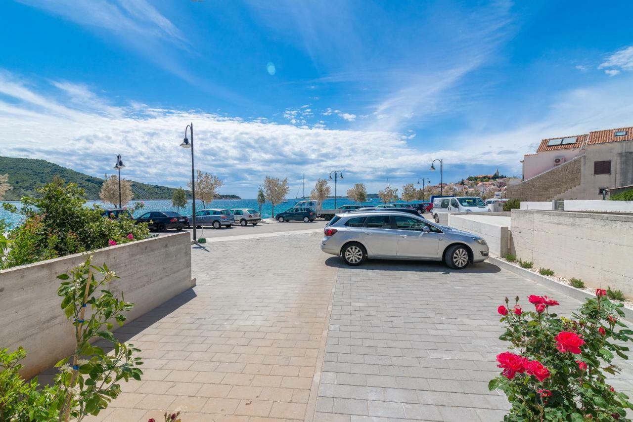 פרימוסטן Beachfront Apartments Villa Sisa מראה חיצוני תמונה