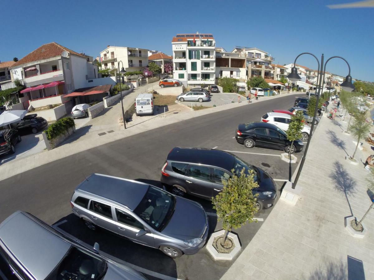 פרימוסטן Beachfront Apartments Villa Sisa מראה חיצוני תמונה