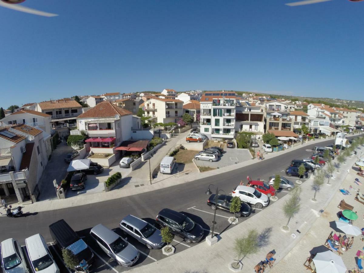 פרימוסטן Beachfront Apartments Villa Sisa מראה חיצוני תמונה